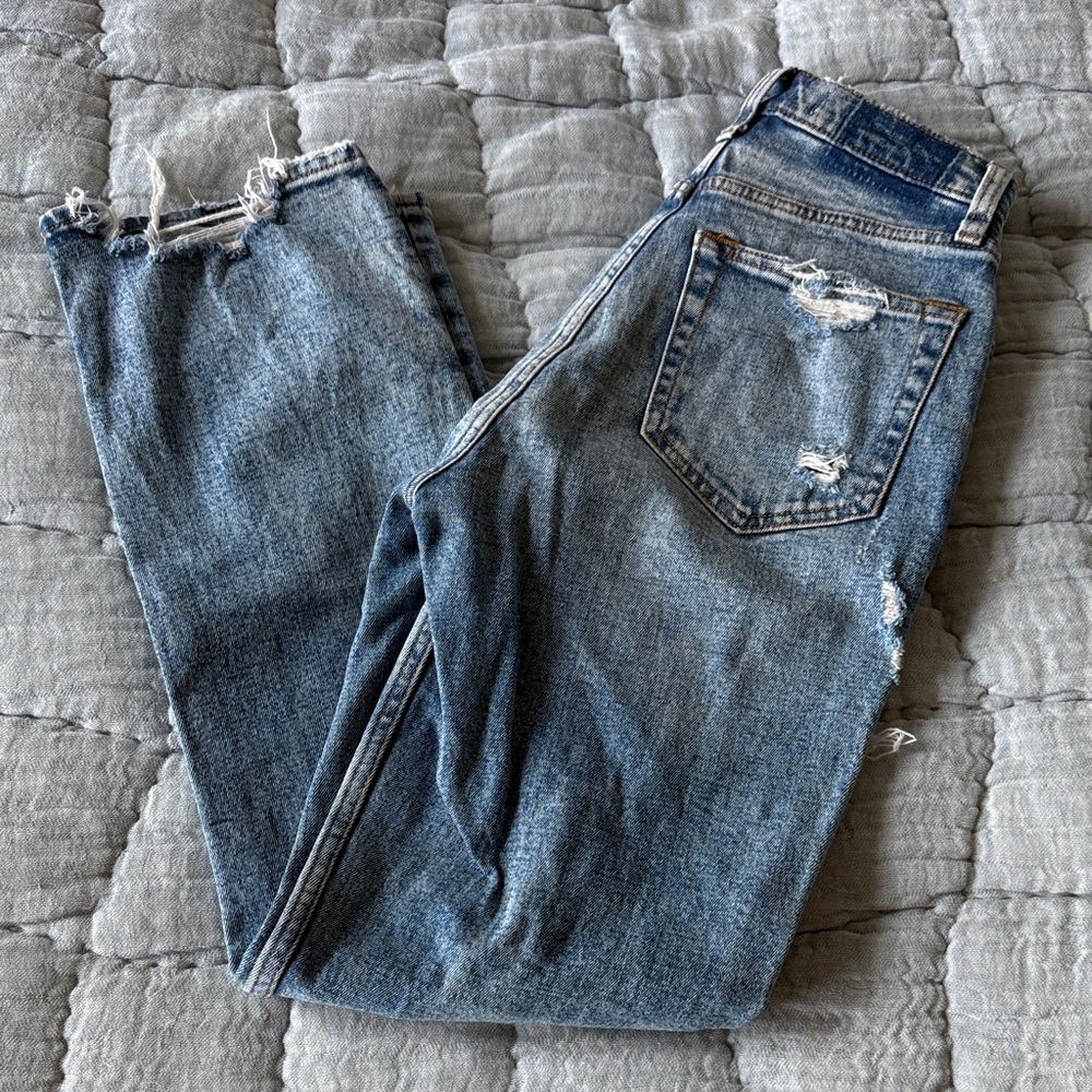 Abercrombie & Fitch curve love The Ankle Straight Ultra High Rise